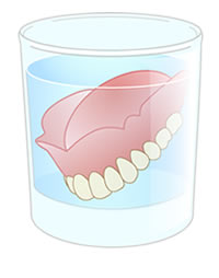 入れ歯にはメインテナンスが必要